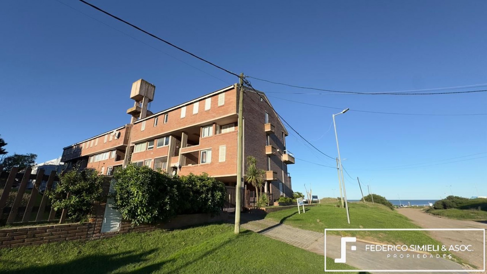 DEPARTAMENTO FRENTE AL MAR EN VENTA 