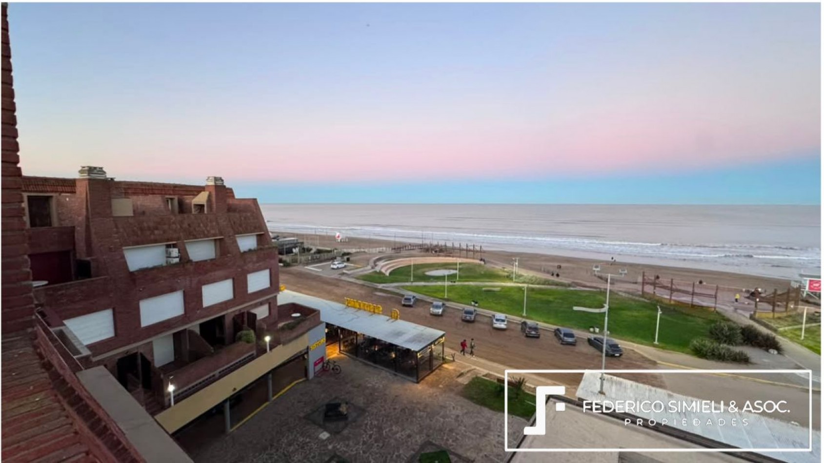 DEPARTAMENTO EN VENTA FRENTE AL MAR
